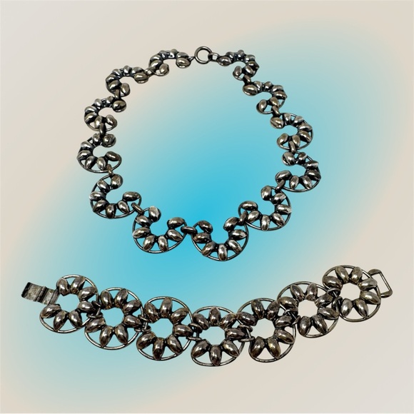 Vintage NAPIER silver plated necklace and bracelet set c1950s